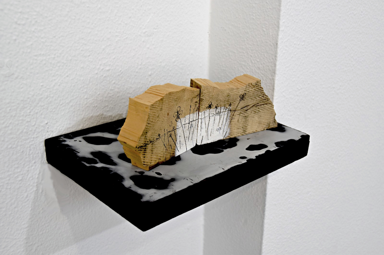 Camino roto — cracked-way-iii-2024.-wood-and-ink.-320x114x40-mm.jpeg